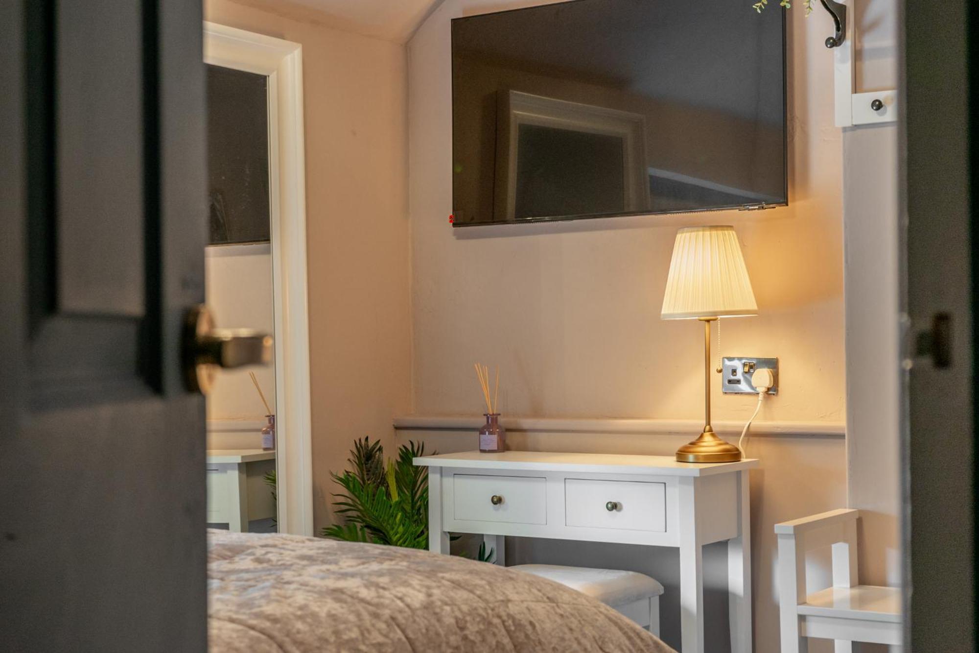 The Saddlers Apartment York